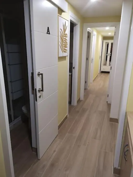 Piso Completo Grande 6 Habitaciones, 13 Plazas 拉拉古纳 0*,  西班牙