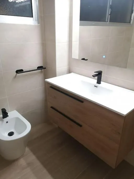 Piso Completo Grande 6 Habitaciones, 13 Plazas 拉拉古纳 西班牙